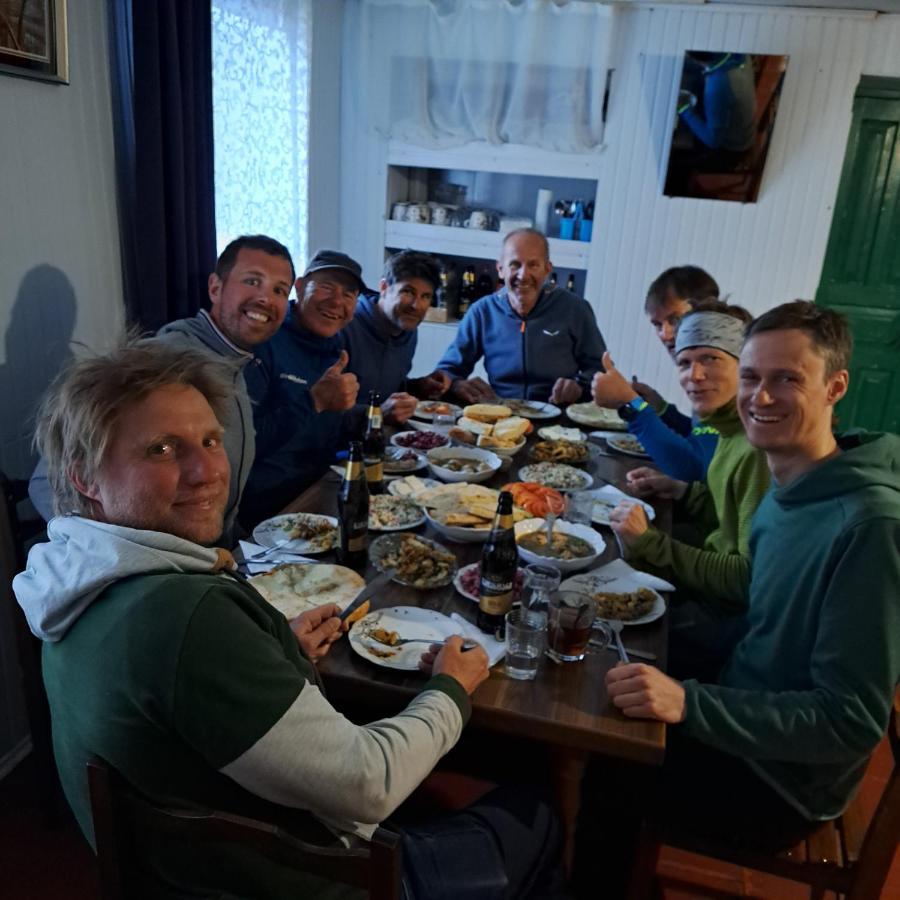 Chvibiani Guesthouse & Bar Ushguli Buitenkant foto